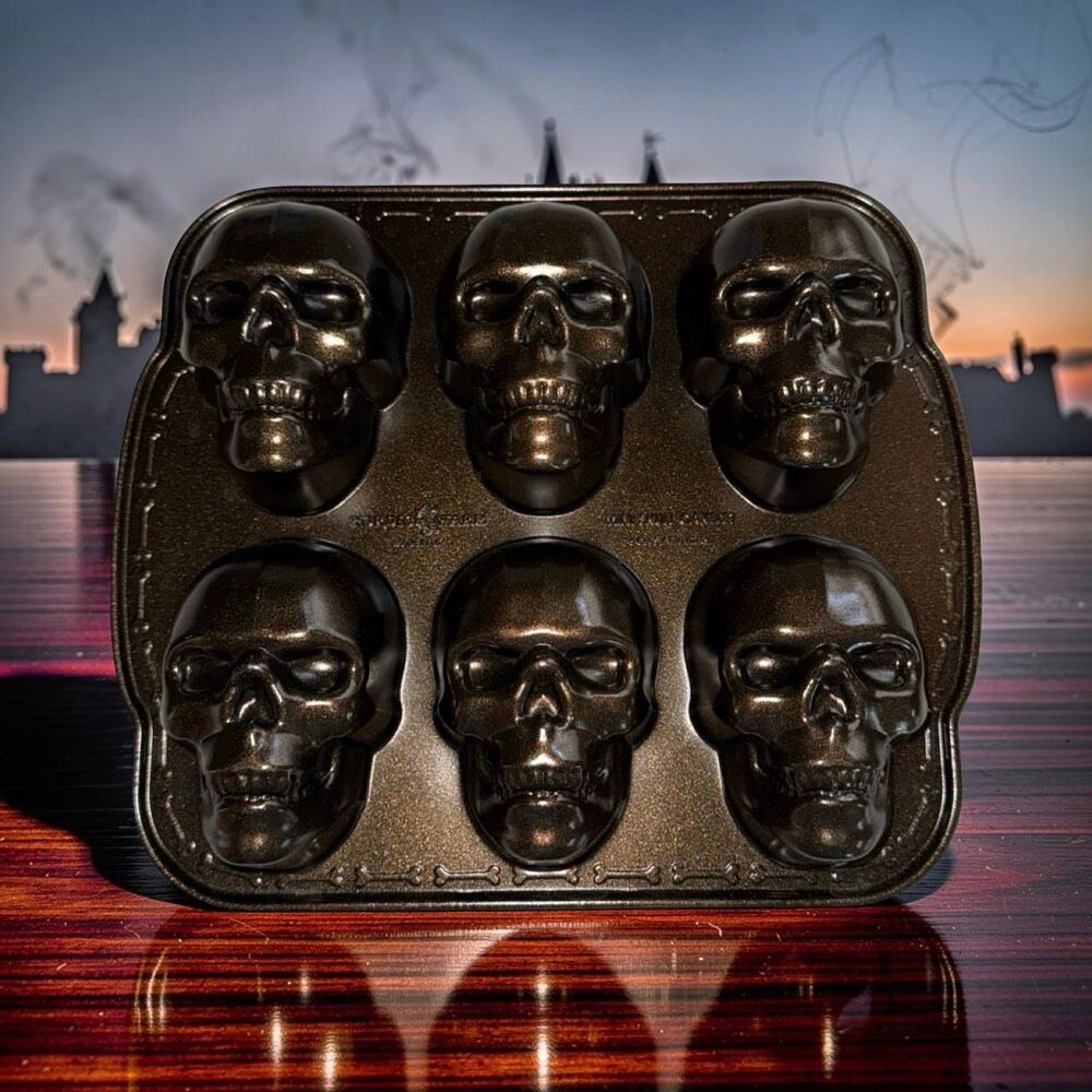 Nordicware Haunted Skull 5 Cup C Bronze Cast Aluminum Cake Let Pan